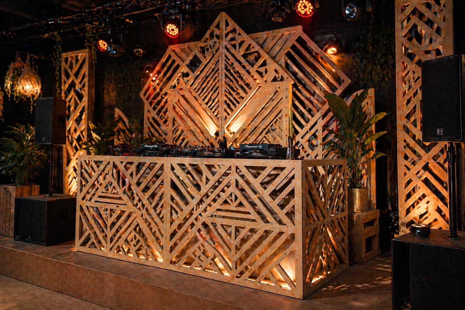 Escenografía y elementos para eventos CNC