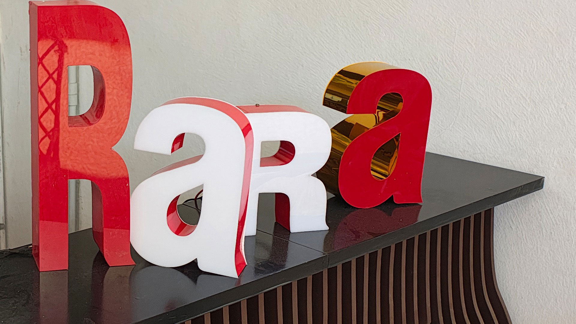 Letras corpóreas: del corte CNC a la pieza terminada